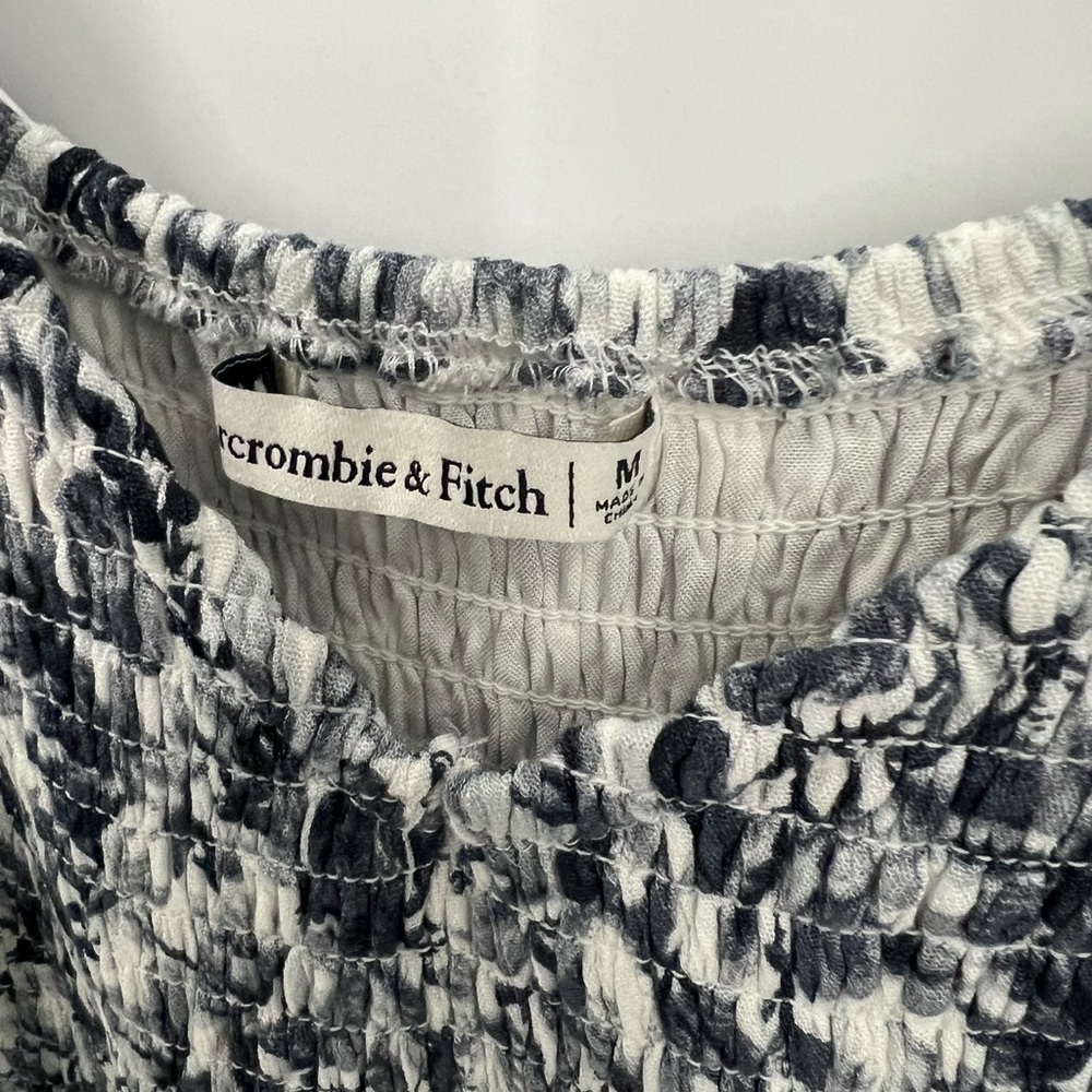 Abercrombie & Fitch short sleeve smocked midi dress - Picture 8 of 10